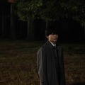 なにわ男子・長尾謙杜、物語の鍵握る若手社員を怪演 新場面写真解禁「今この作品が日本で描かれることの大切さを感じました」【俺ではない炎上】 画像