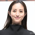 堀田茜、へそ出しトップスで美ウエスト強調「スタイル神」「セクシー」と絶賛 画像