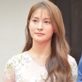 KARAギュリ、ビーチでの水着ショット公開「女神のよう」「美しすぎる」と反響 画像