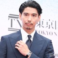 賀来賢人「今際の国のアリス」クリスマスに差し入れしたものが話題「男前すぎる」「ぴったり」共演俳優が公開 画像