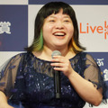 オカリナ、毛穴ケアに使用！愛用シートマスクの仕上がりにゆいPも「めっちゃ潤ってる」 画像