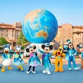 東京ディズニーシー、25周年イベント「スパークリング・ジュビリー」“海の魅力”着想の色の新衣装公開 画像