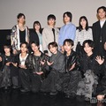 「地獄は善意で出来ている」イベントに登場した（前列左から）中村旺太郎、山本龍人、八神遼介、阿久根温世、志賀李玖、竹野世梛、筒井俊旭、千田波空斗（後列左から）吉田健悟、渡邉美穂、草川拓弥、高野洸、井頭愛海、細田善彦（C）モデルプレス