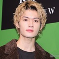 M!LK佐野勇斗、ツアー初日に新ヘア披露 金髪からの大胆チェンジに「かっこよすぎて滅」「似合いすぎ」と絶賛の声 画像