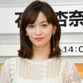 石橋杏奈、夫・パドレス松井裕樹投手と結婚7周年 家族5ショット公開「絵になる」「笑顔が眩しい」と反響 画像