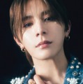 Hey! Say! JUMP山田涼介、燦々と輝く自発光ビジュアル「僕の芯はずっと“赤”」メンカラへの思い明かす 画像