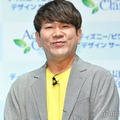 FUJIWARA藤本敏史、娘との手繋ぎショット＆作ってくれた料理披露「世界で1番ウマイ幸せ料理」 画像