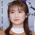 秋元真夏、弟との2ショット披露「服装と髪型がお洒落」「身長差尊い」と注目集まる 画像