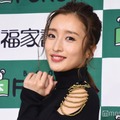 元AK48メンバー、妹顔出し2ショット公開「レベチな美人姉妹」「そっくり」 画像