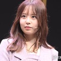 乃木坂46佐藤璃果、デコルテ輝く卒業ドレス姿披露「プリンセスみたい」「シルエット綺麗」と反響 画像
