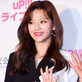 TWICEジョンヨン、ノースリ姿の鏡越しショットに反響続々「ビジュ最高」「美しすぎる」 画像
