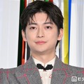 高橋文哉「誕生日ギフトの交換しかしていない」俳優とは「関係性が意味わからない」出会い・交流語る 画像