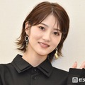 元乃木坂46若月佑美、素肌際立つ純白ウエディングドレス姿「透明感すごい」「美しすぎて見惚れる」とファン悶絶 画像