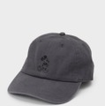 キャップ ￥5,940（tax in）　カラー：グレー/ブラック©Disney