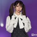 ≠ME谷崎早耶、パーカー×ミニスカの私服ショットにファン悶絶「新鮮なコーデ」「美脚すぎる」 画像