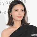 「テラハ」島袋聖南、シンプルビキニ姿で美ボディ全開「プロポーション完璧すぎ」「引き締まってて綺麗」と反響 画像