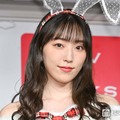 元モー娘。人気メンバー、ミニ丈ワンピで美脚スラリ ミラコスタでのバースデーパーティーショットに反響「脚のラインが美しい」「素敵な思い出ですね」 画像