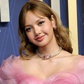 BLACKPINKリサ、美ボディ映える大胆衣装姿「メットガラ」アフターパーティーでのショットに「圧倒的な美」「異次元のスタイル」と反響 画像