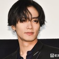 活動再開のTHE RAMPAGE川村壱馬、約半年ぶりにライブ出演 ボーカル3人の“肩寄せショット”も公開 画像