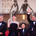 「眼差しの繊細なニュアンスが素晴らしい」綾瀬はるか＆大悟に絶賛集まる『箱の中の羊』カンヌで9分間のスタンディングオベーション 画像