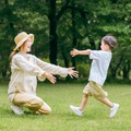 子どもの自立を妨げる「心のへその緒がつながっている」状態とは？母親が越えがちな「心の距離感」の保ち方【公認心理師が解説】