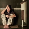 いつも「心が疲れる」「自分までつらくなる」のはなぜ？実は、「スマホ設定」を変えるだけで軽減できる！あと１つ、効果的なこととは？【精神科医が教える、負のループから抜け出す方法】 画像