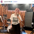 TRF・YU-KI、ミニスカ×網タイツから美脚披露「スタイル全然変わらない」「セクシーすぎる」と反響 画像