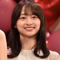 影山優佳、キッズ130サイズのぴったりユニフォーム姿が話題 W杯現地取材ショットに「ドキドキしちゃう」「キッズが入るの驚き」の声 画像