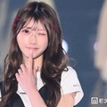 AKB48千葉恵里、ノースリコーデでユニバ満喫「肩のラインが綺麗」「華奢で憧れる」の声 画像
