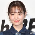 横田真悠、レーススカートで美脚透ける「大人の魅力が増してる」「頭身バランスが神」と反響 画像