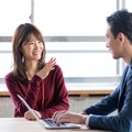 気づけば恋愛圏外？ 男が「育ちが悪そう」とジャッジする40代女性の3大NGワード 画像