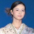 貴乃花光司の娘・白河れい、繊細な花柄和装コーデ 気品あふれる振り返り魅せる【TGC新潟2026】 画像