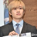 カノックスター、妻顔出し2ショット公開「お似合いすぎる」「美男美女」の声 画像