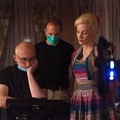 アン・ハサウェイ＆ジェシカ・チャステインとの制作秘話語る『隣人たち』監督インタビュー＆メイキング映像　 画像