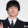 坂口健太郎「声を聞いているだけで泣いちゃう」子役＆人気女優との撮影回顧「ちゃんと育む時間をいただけた」【私はあなたを知らない、】 画像