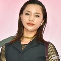 高橋メアリージュン、美スタイル際立つビキニショットに熱視線「景色に負けない美しさ」「メリハリボディ憧れる」 画像