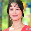 高橋ユウ、美ボディ際立つビキニショットに反響「絵になる」「スタイル抜群」 画像