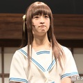 乃木坂46メンバー、ダメージタイツ×ミニスカで美脚チラリ 卒業目前の衣装ショットに「脚が綺麗すぎる」「永久保存版」と絶賛の声 画像