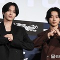 互いを称えあった志尊淳と山崎賢人（C）モデルプレス