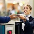 45歳、手取り21万円、「道ならぬ恋」歴10年…。航空会社スタッフが見た地獄とは 画像