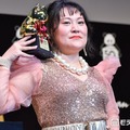 フォーリンラブ・バービー、細木数子さんに扮した姿公開「眉毛の再現度すごい」「クオリティ高くて二度見した」と反響 画像
