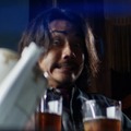 『見えない娘 THE INVISIBLES』喫茶店での思わぬハプニングに慌てる学