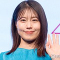 有村架純、大胆背中開き衣装オフショットに反響「たたずまいからオーラが出てる」「後ろ姿も美人」 画像