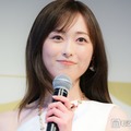 福原遥、肩出しドレス姿にファン悶絶「大人の魅力」「思わず二度見しちゃう」と反響 画像
