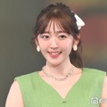 鈴木愛理、ピンク・レディー50周年を祝福 美脚際立つミニワンピ×ニーハイ姿のダンス動画公開に「脚の長さがレベチ」「抜群のスタイルに釘付け」と反響 画像