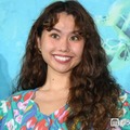 peco「事務のお仕事帰りにテニスに行く80年代の子がテーマ」ショーパンコーデで美脚スラリ「スタイルの良さがすごい」「センス抜群」と反響 画像