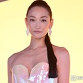 第2子出産の冨永愛、0歳次男との2ショット公開「優しい笑顔」「癒される」 画像