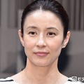 水野美紀「広瀬アリスとの見分け方」バッサリヘアカットでショートヘア姿公開「ハンサムな美しさに惚れ惚れ」「印象変わる」 画像