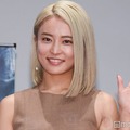 小島瑠璃子、金髪→暗髪に大胆イメチェン「大人の魅力がすごい」「美人すぎる」と反響 画像
