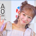 辻希美「将来はアイドルかな？」自宅カラオケマシーンのマイク持つ次女・夢空（ゆめあ）ちゃん公開「ママ譲りの素質を感じる」「様になってる」の声 画像